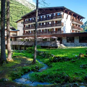 3* Appart hôtel Atc Routes Du Monde Argentiere-chamonix